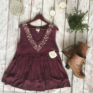 ‼️💥Cute summer Knox Rose top!  Sz L